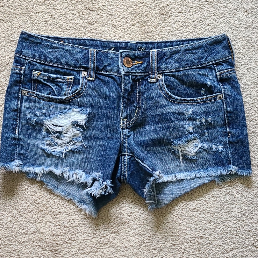 American Eagle distressed shorts